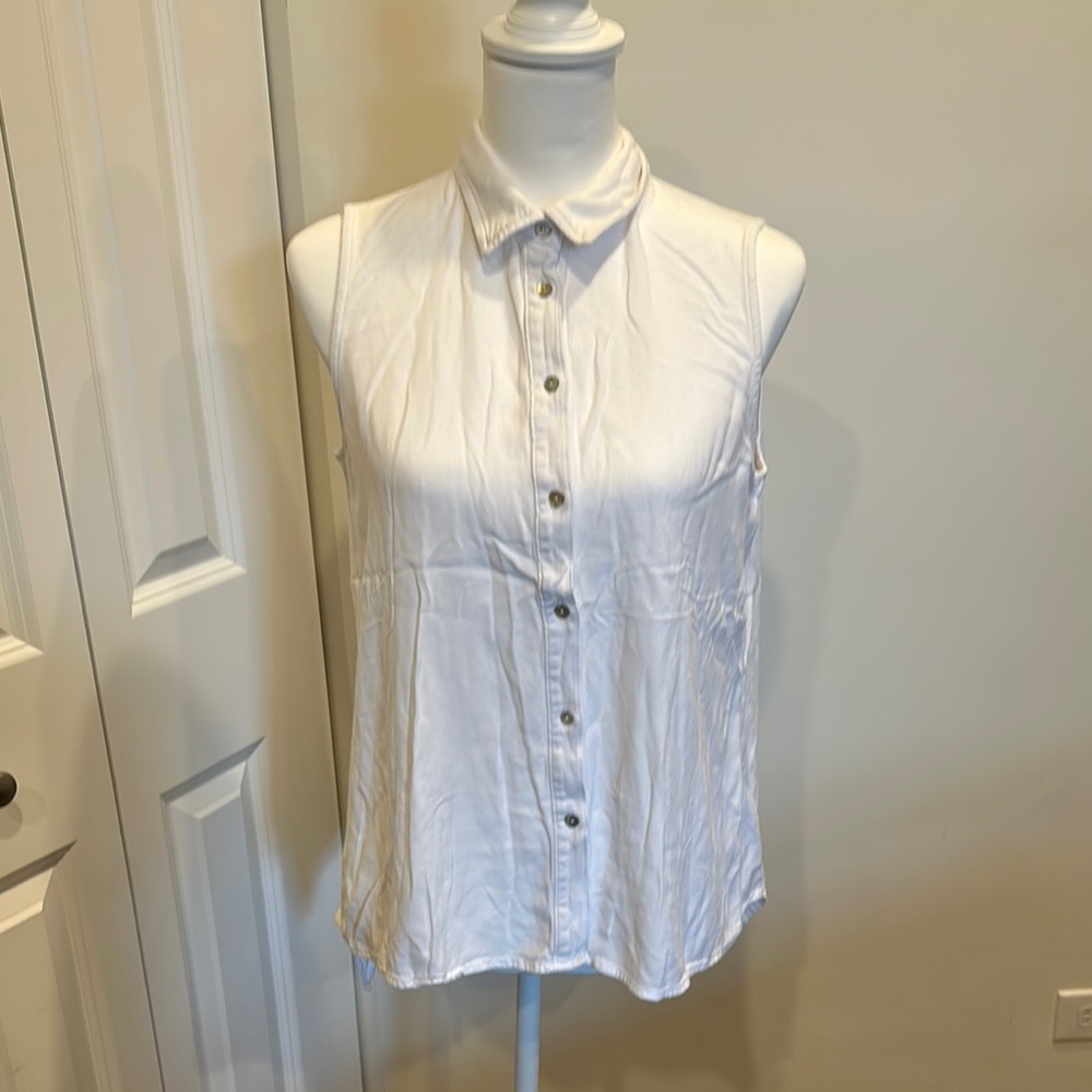 Fever White Sleeveless Button-Down Shirt